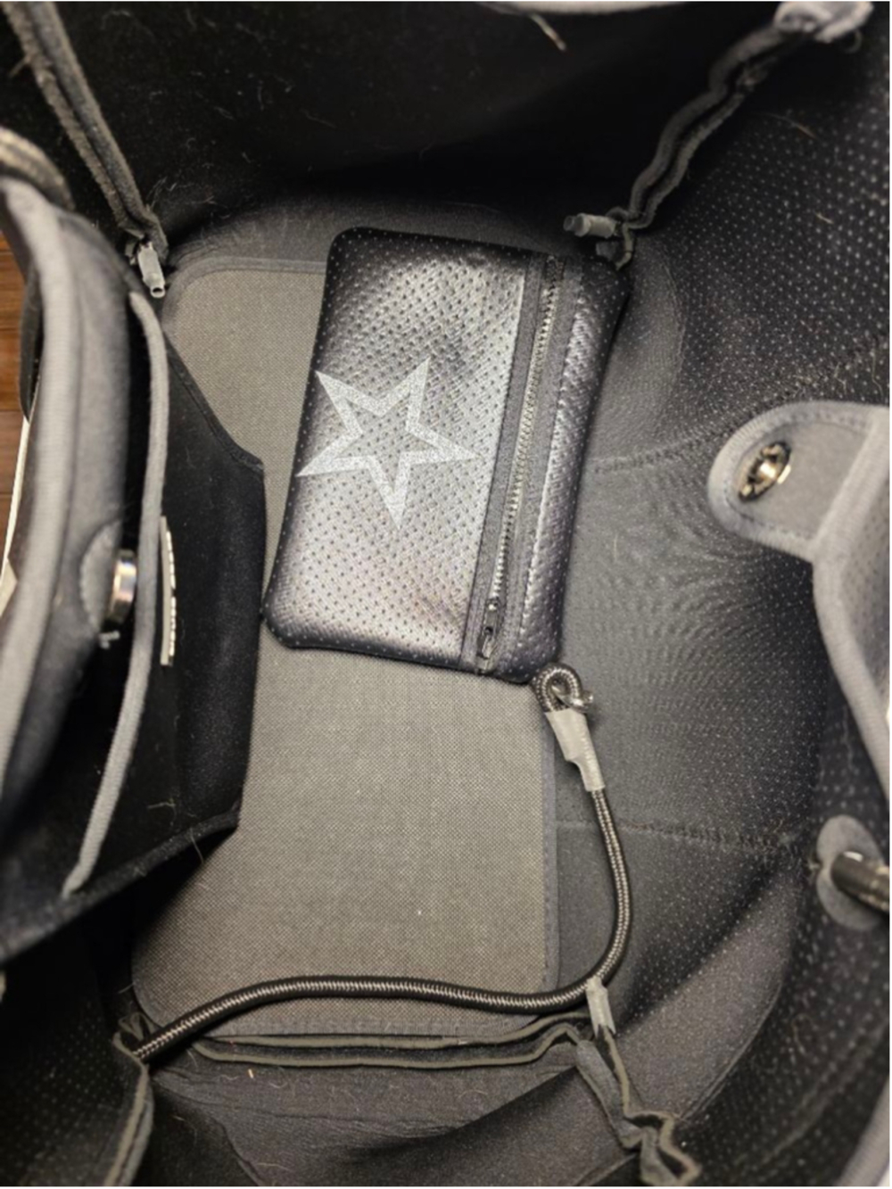 Haute Shore Black Neoprene Star Tote Bag Travel Gym Weekender - Picture 8 of 13